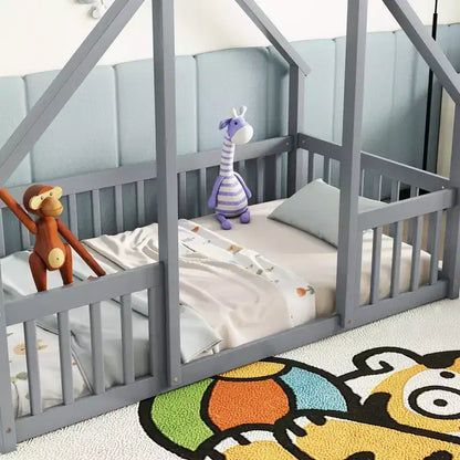 Letto a Casina da Terra in Legno con Tetto e Sponde di Protezione, Letto per Bambini Stile Montessori, Misura Singola/Piazza e Mezza, Grigio/Bianco
