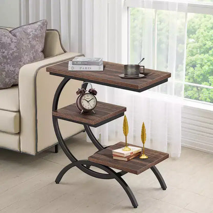 Tavolino a C Industriale, Tavolino Laterale a 3 Ripiani con Piano Marrone Rustico e Struttura in Metallo Nero, H 65 cm