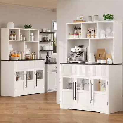 Mobile dispensa da 60 pollici in stile fattoria con ante in vetro e cassetti, Credenza da cucina per angolo caffè (Bianco)