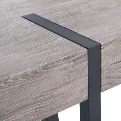 Tavolo da pranzo moderno con piano in legno massello e base in metallo